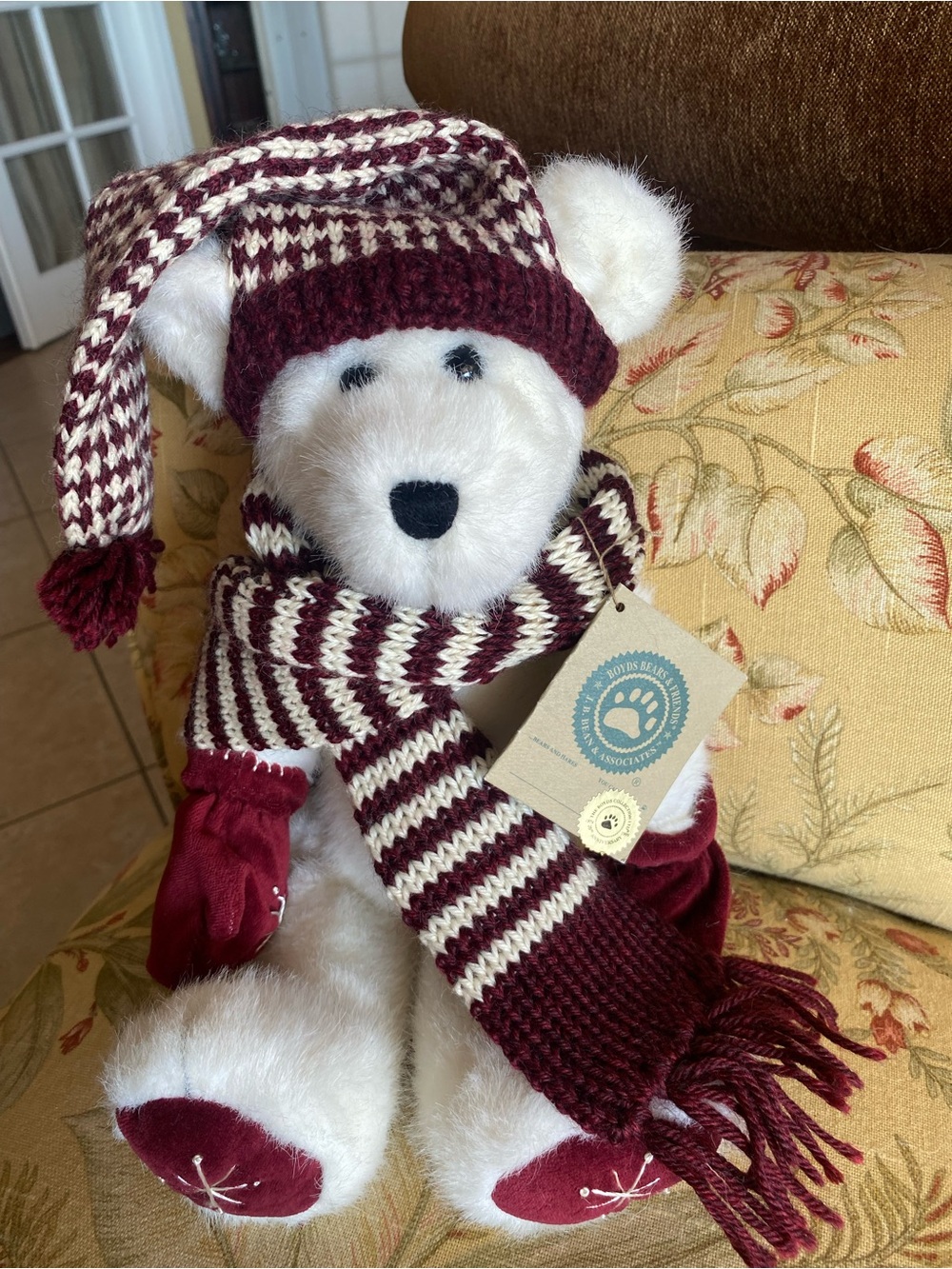 Boyds Bears White Plush with Burgundy & Cream Knit Accessories “Yukon”